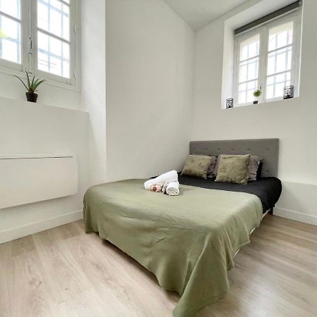 Bleu Persan - Sens Centre - Netflix Apartment Bagian luar foto