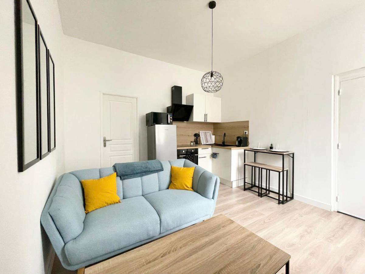 Bleu Persan - Sens Centre - Netflix Apartment Bagian luar foto