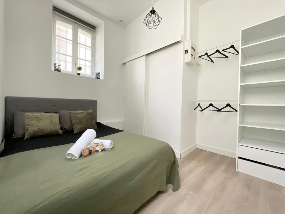 Bleu Persan - Sens Centre - Netflix Apartment Bagian luar foto