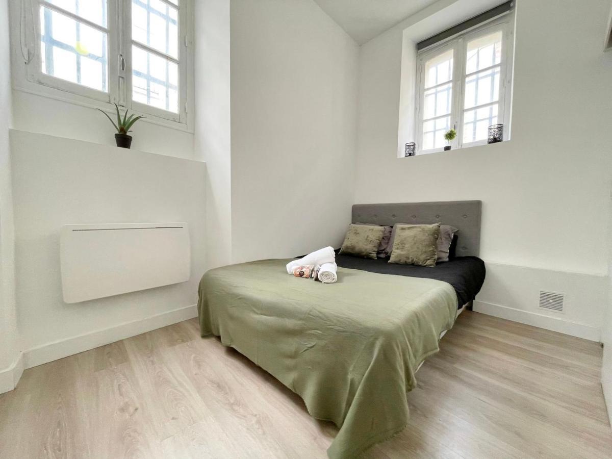 Bleu Persan - Sens Centre - Netflix Apartment Bagian luar foto